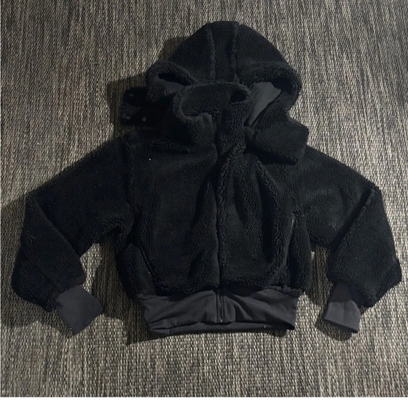 ALO Yoga Foxy Sherpa Jacket - Picture 2 of 6